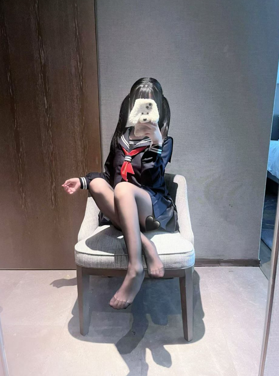 敏敏酱 minminjiang123 推特极品少萝1月福利订阅合集 微露脸双马尾抖音风裸舞 【21P 45V 104MB】