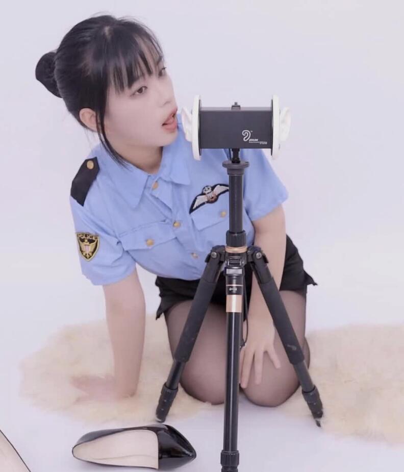 晓美 会员ASMR福利 女警舔耳三部