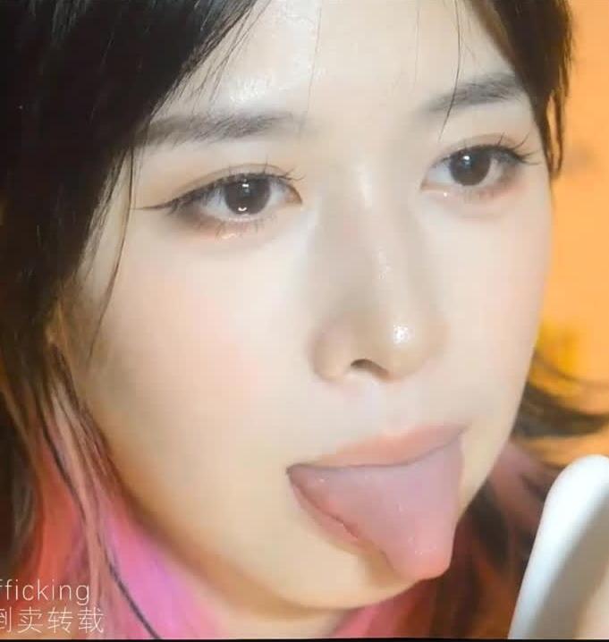 其实不是椰子啦 SS超慢速舔耳呼吸