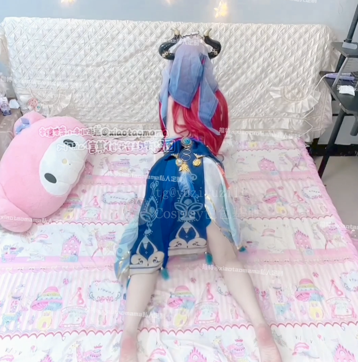 小桃糕 小胖桃 极品推特少萝各种cos 【3V 476MB】