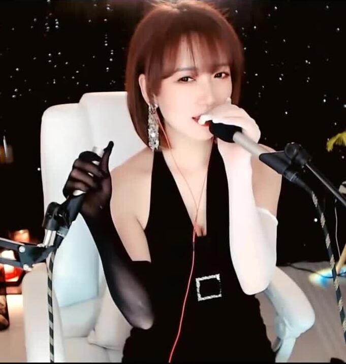 你的圈圈儿 和家庭老师的那些事 第二章：老师的贴身辅导